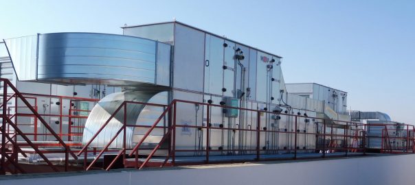 Extracción. La ventilación de máquinas o de procesos industriales permite controlar el calor, la toxicidad de los ambientes o la explosividad potencial de los mismos.